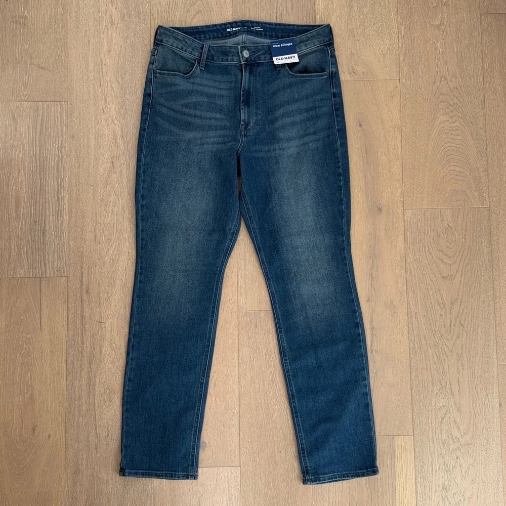 Old Navy High-Waisted Wow Straight Ankle Jeans